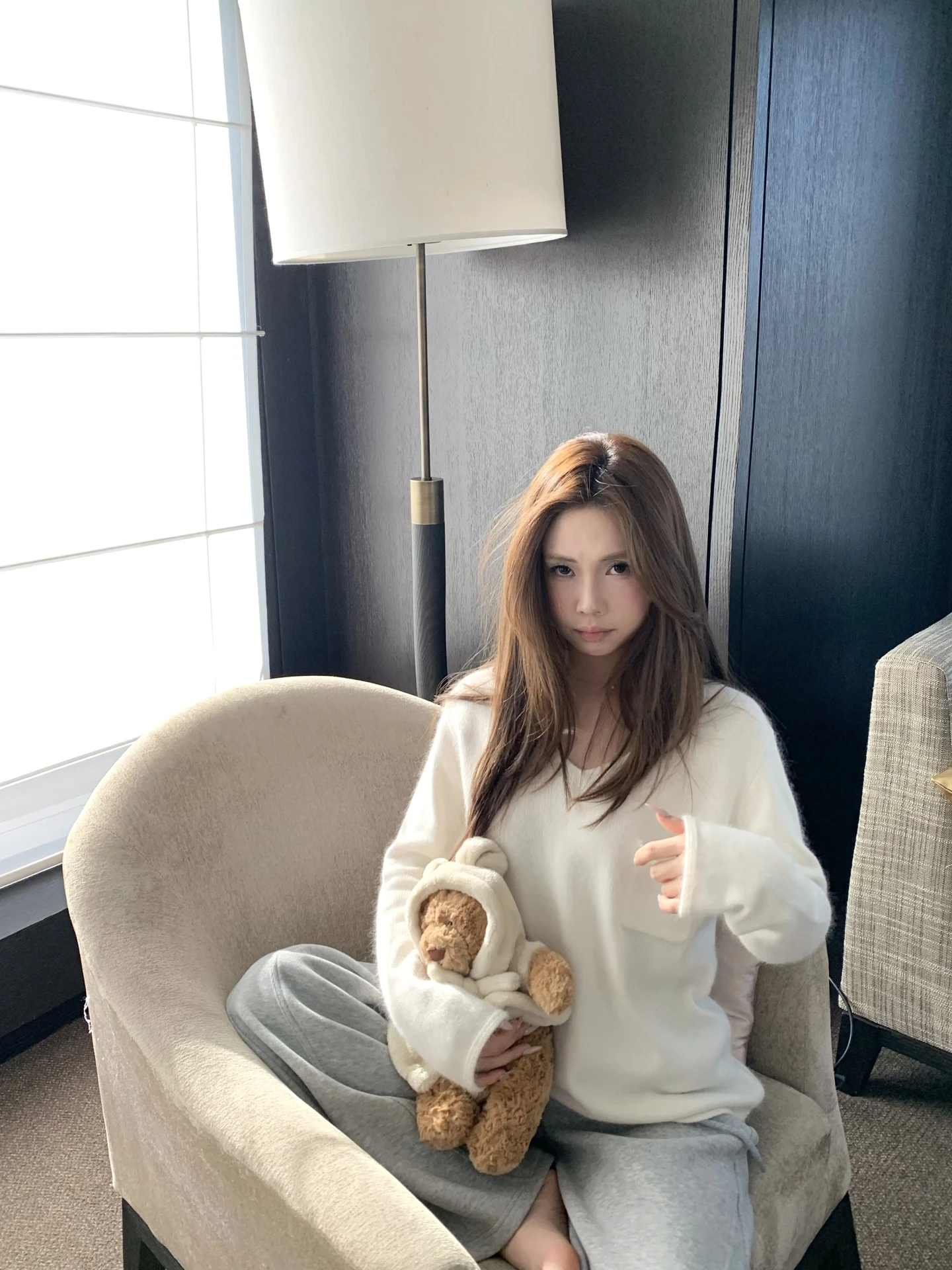 

Мягкий уютный вязаный свитер с V-образным вырезом из смесовой шерсти, комфортный, свободного кроя, для женщин, модный, для повседневной носки, зимняя одежда