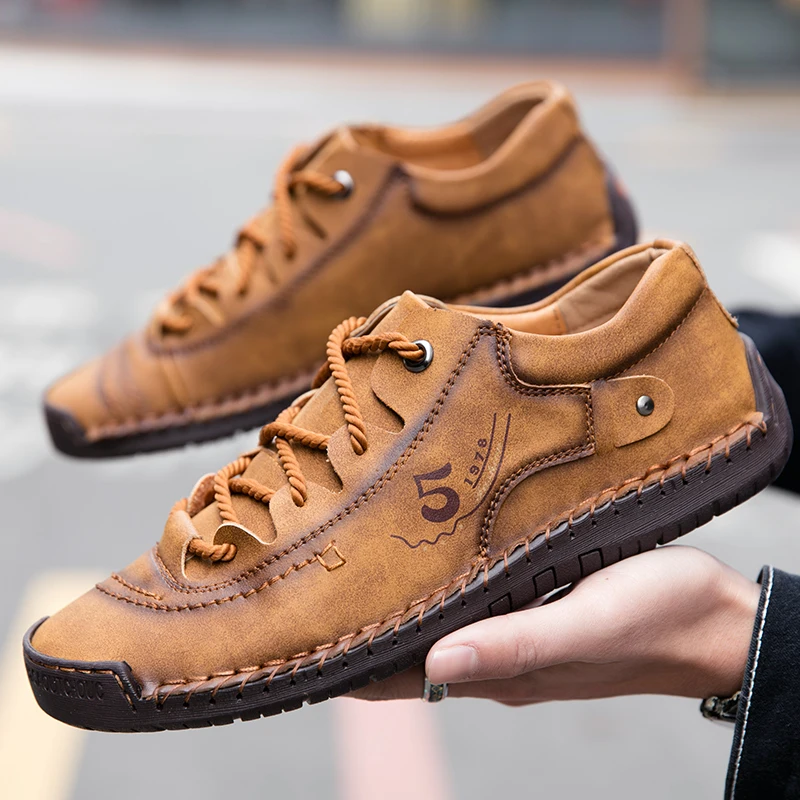 Shoes Men PU Leather Casual Shoes Comfortable Soft Classic Ankle Non Slip Flats Moccasin Hand Stitching Casual Boots Men's Shoes