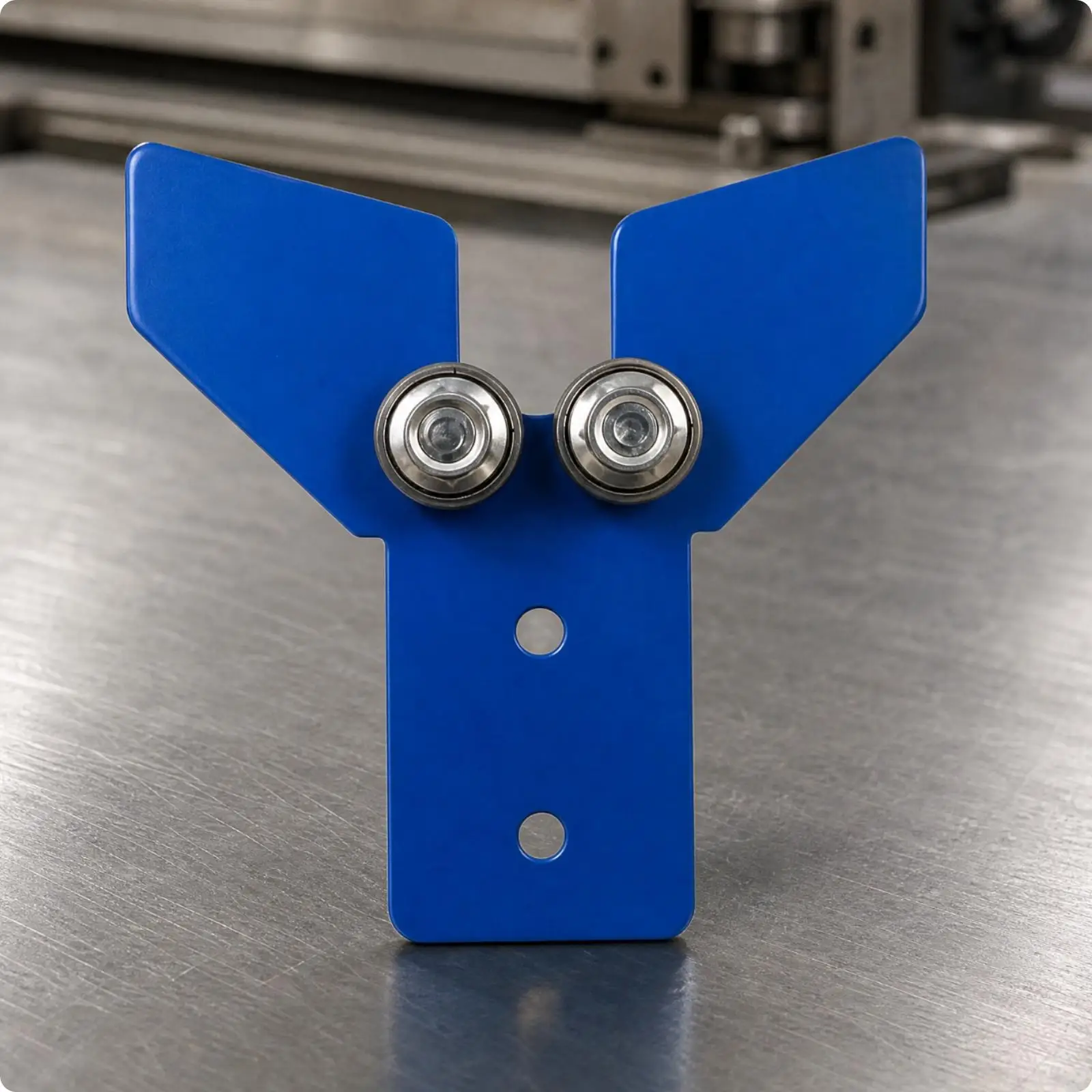 Fabric Cutting Stand Support Bracket with Bearing Rollers for Industrial Sewing Machine Spare Parts