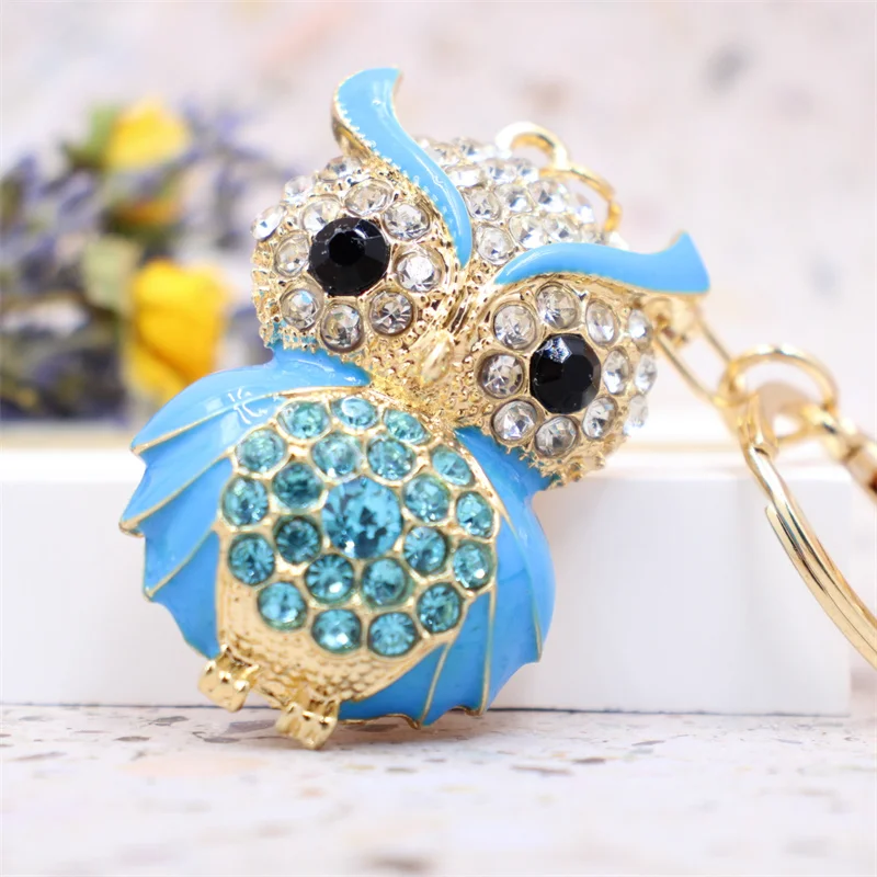 Porte-clés en émail avec biscuits en cristal, porte-clés animal de dessin animé, pendentif exquis, accessoires de voiture, théâtre mignon, sac intérieur, prédire