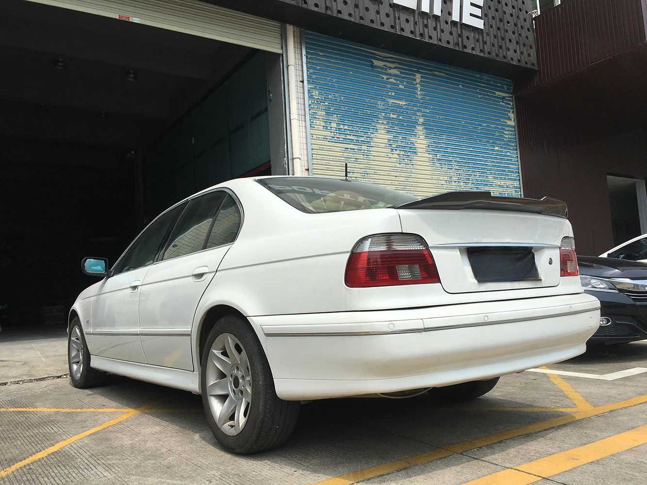 Sportline Carbon Fiber Rear Trunk Spoiler for BMW 5 Series E39 525i 528i 530i 540i Sedan 1996-2003