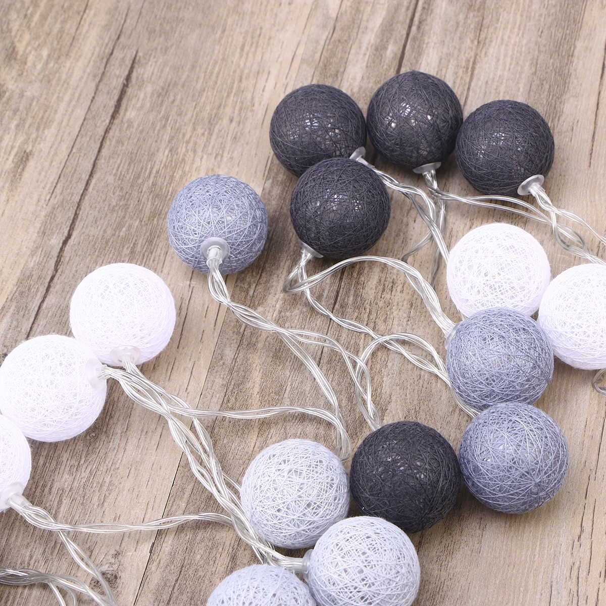 

20pcs String Light with Yarn Ball Shaped Lights 2.2m Christmas Light Strip Powered Party Garden Patio Rope Lights Decora