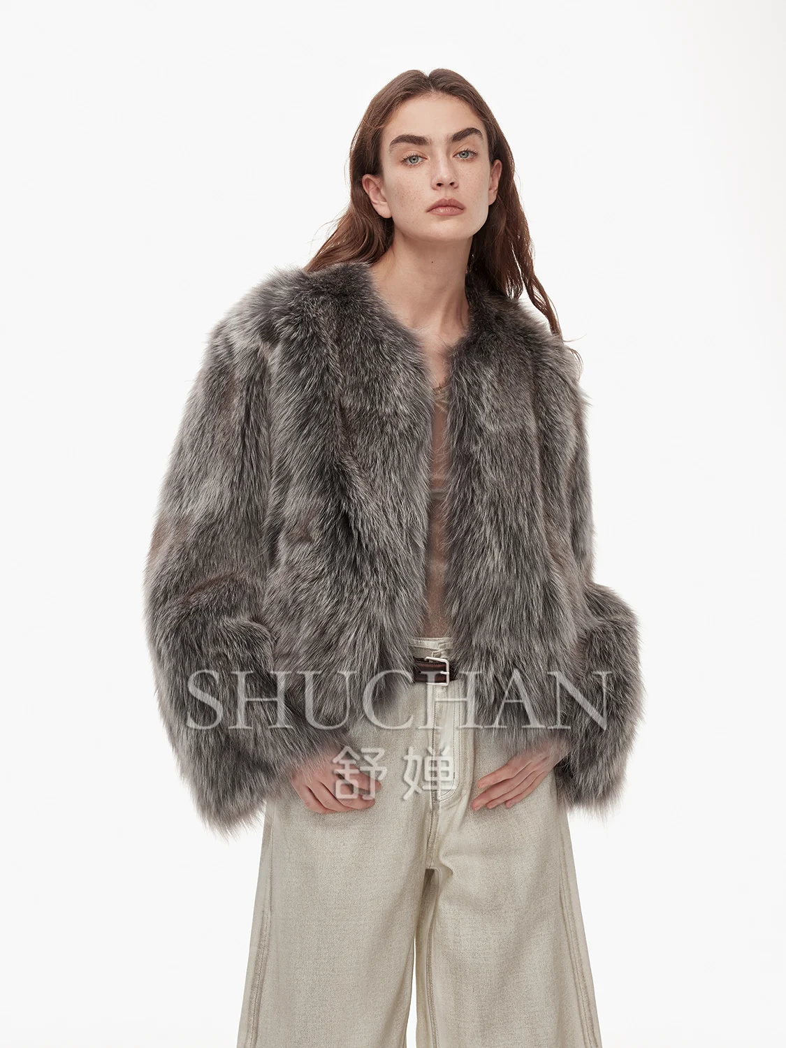 

2024 Modern Hand-smudged Two-color Round Neck Small Short Fox Fur Casacos De Inverno Feminino Winter Coat Women