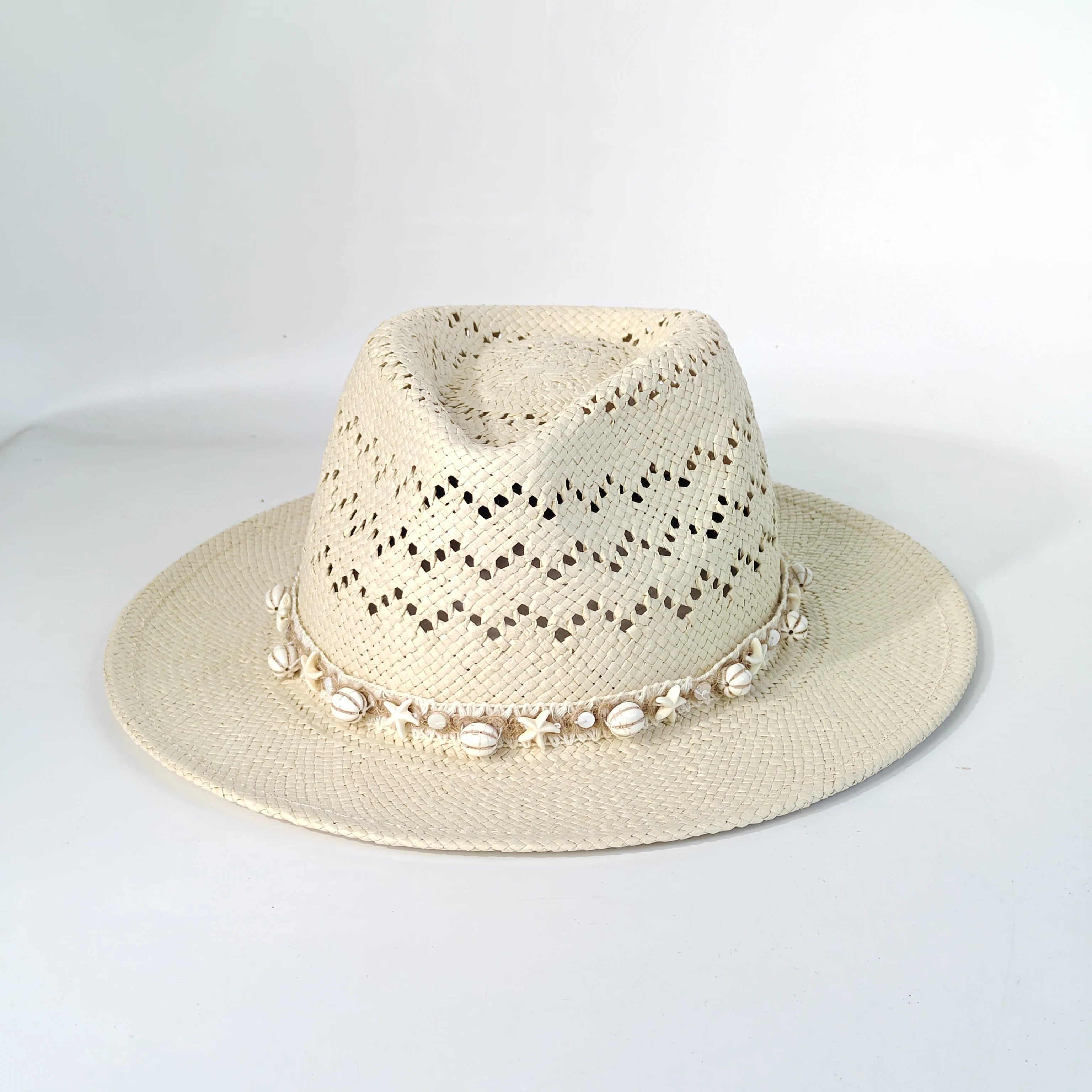 Boho Summer Straw Hat for Women Breathable Hollow Out Panama Fedora Beach Sun Hat with Sea Shell Pearl Chain Wide Brim Sunscreen