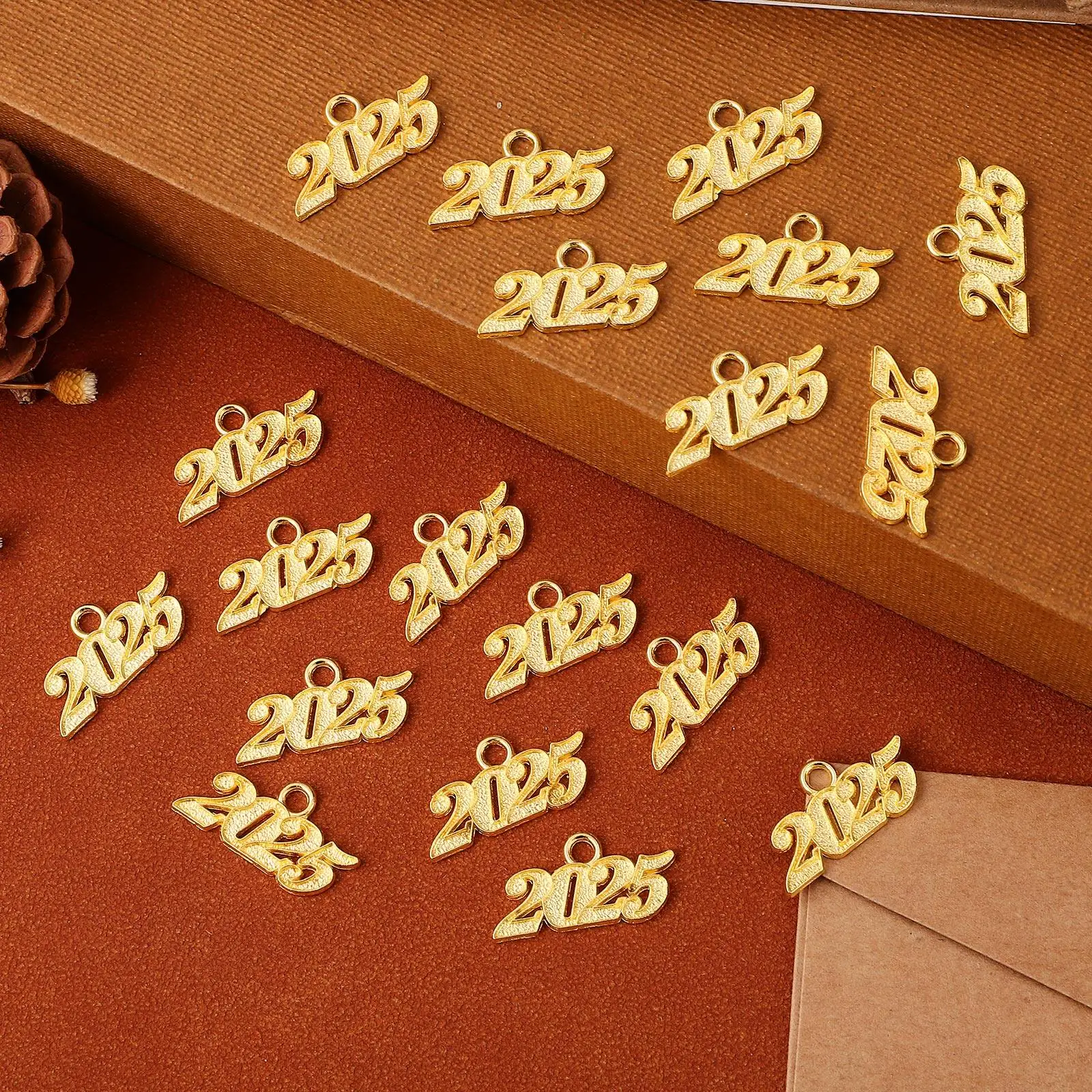 

100Pcs 2025 Number Pendants Alloy Graduation Charms for DIY Jewelry Making Bracelet Necklace Keychain Craft Supplies 2025 Year