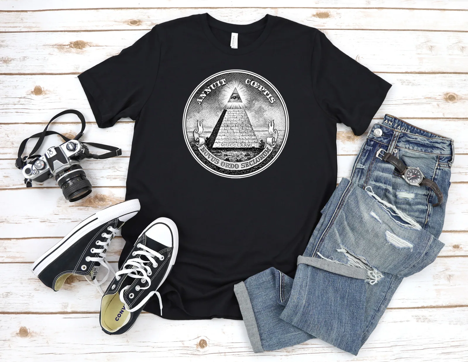 

Черно-белая мужская футболка с коротким рукавом Illuminati Masons Secret World T1309