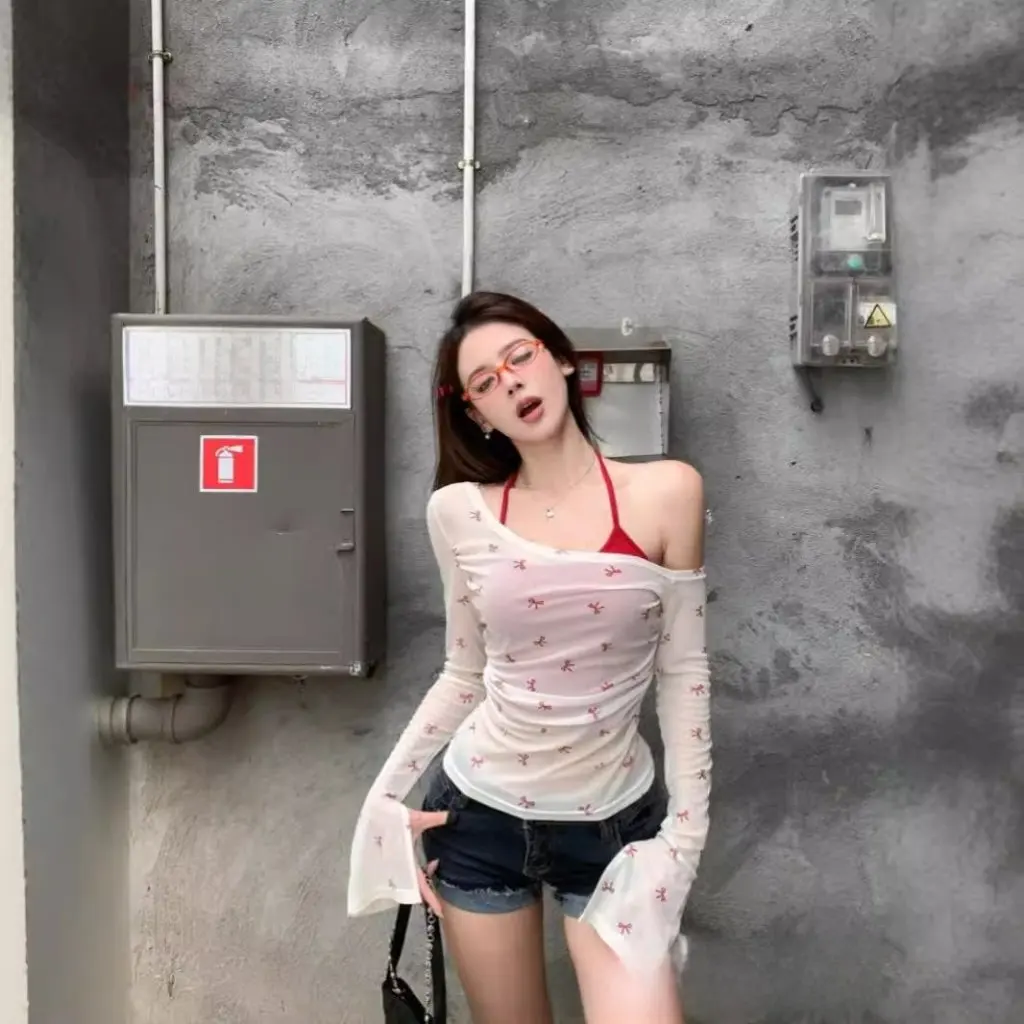 

Women's Fake Two-Toned Shoulder T-Shirt Pure Color Spring Summer Sexy Jacket Loose Fit Casual Style