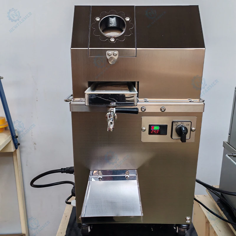 Outdoor Stall Sugar Cane Juice Machine with Motor Portable Cane Extractor