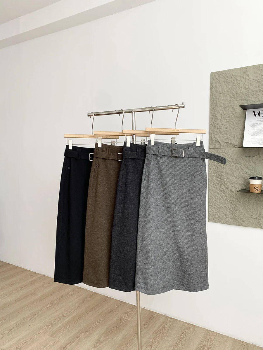 

Весна 2026: Модная женская юбка миди А-силуэта в корейском стиле с высокой талией, удобная для повседневной носки, с боковым разрезом, стройнящий дизайн