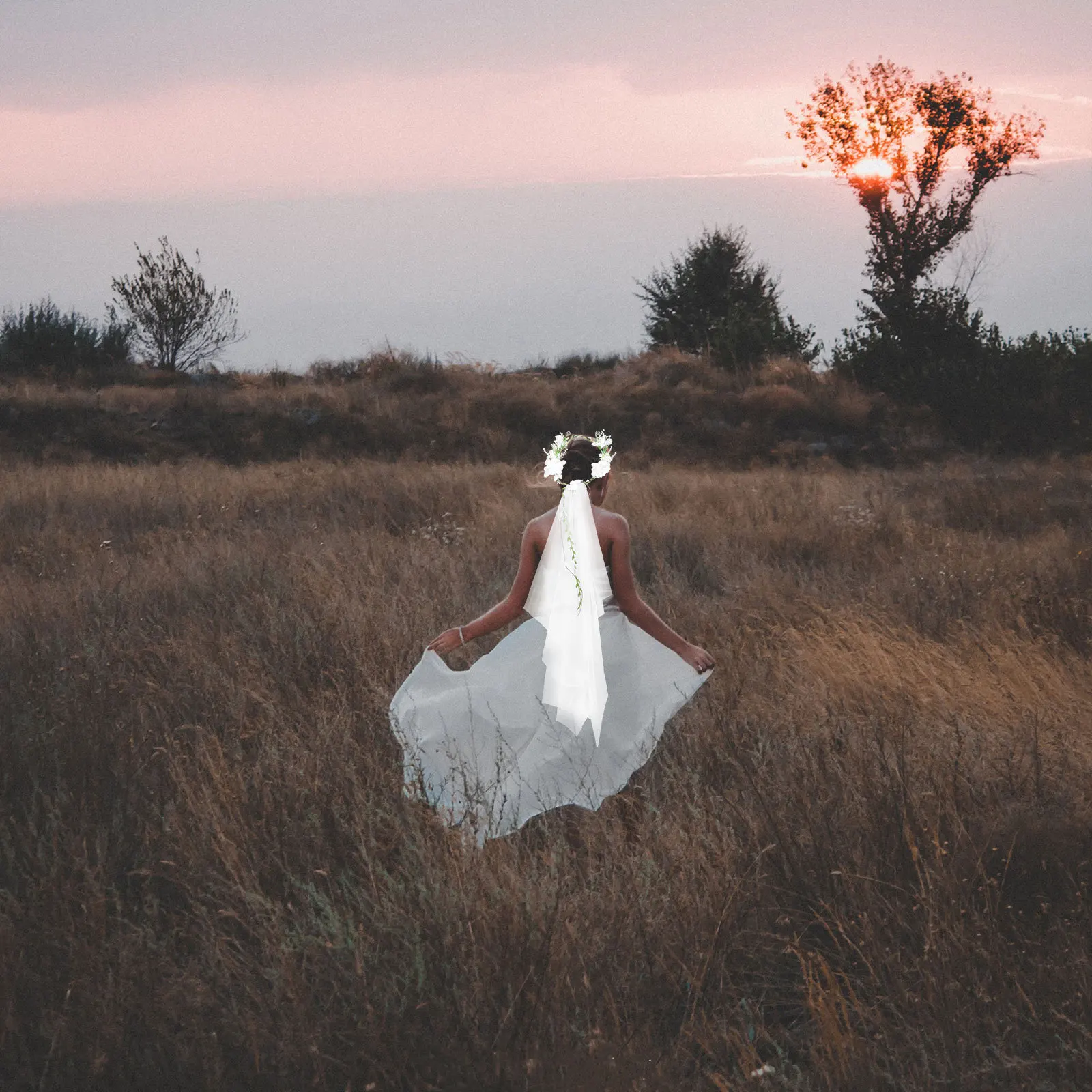 

Elegant Bride Veil Lightweight Durable Plastic Rattan Yarn Wedding Hair Garland Wreath Bridal Bachelorette Party