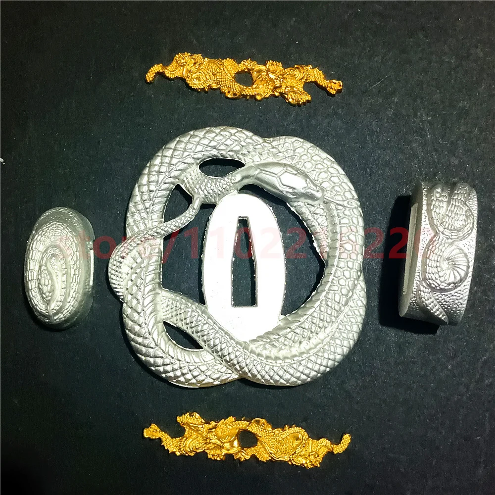 

Набор уникальных деталей из сплава Tsuba Handguard Guard Fuchi Kashira Menuki для настоящего японского японского самурая Katana Sword Fittings Snake