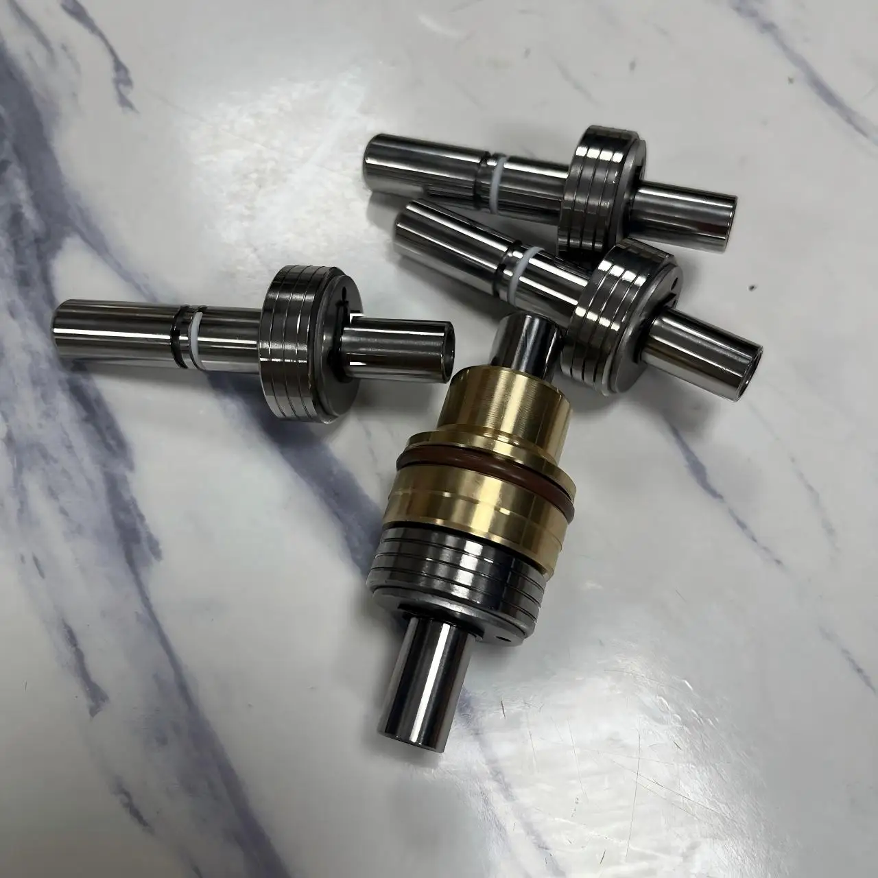 4PCS Suitable for DOOSAN Excavator DH220-7 DH225-7 DH335-7 Foot Valve Spool Foot Valve Push Rod