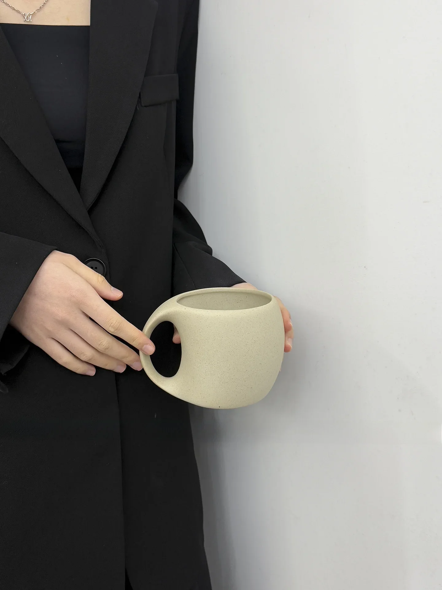 Minimalist High-End Ceramic Coffee Cup Japanese Afternoon Tea Water Cup Attractive Value-for-money Gift Item without Lid Handle