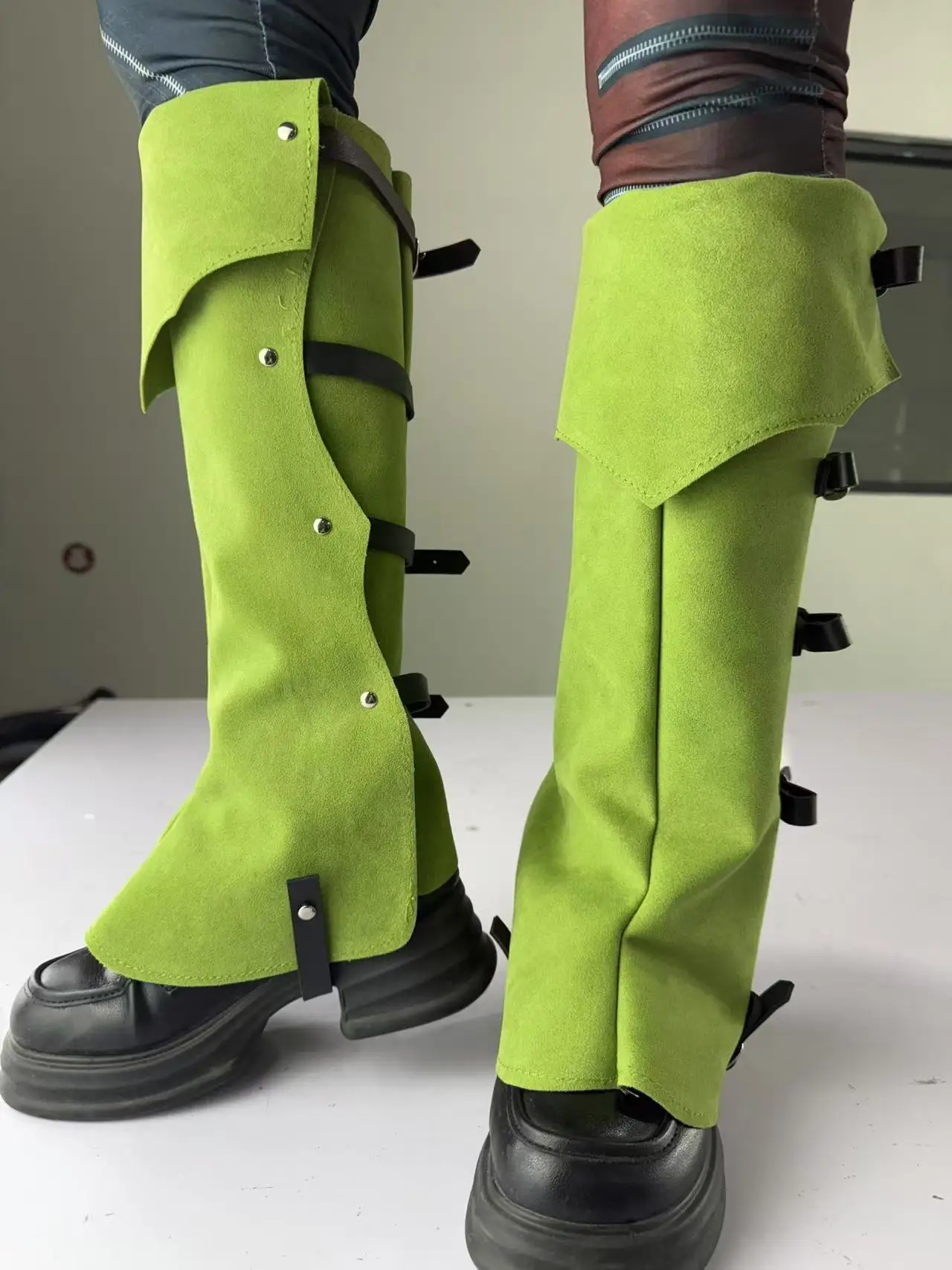 ハロウィン中世ブルーバイキングレギンス海賊ブーツロングブーツカバーコスプレブーツカバーラバー靴カバーロールプレイ機器