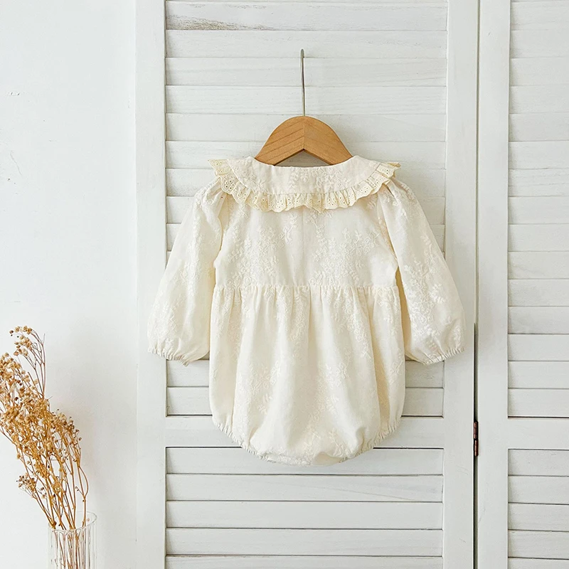 ربيع جديد 2026 0-24 متر طفل رضيع فتاة الدانتيل تقليم رومبير بأكمام طويلة الوليد طفلة بذلة طفلة الملابس القطنية