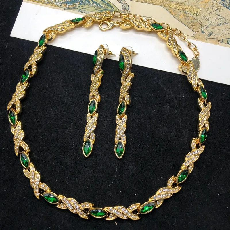 

Moroccan Arab Vintage Jewelry Set Necklace for Women Grandmother Emerald Diamond Long Earrings Neckchain Accessories