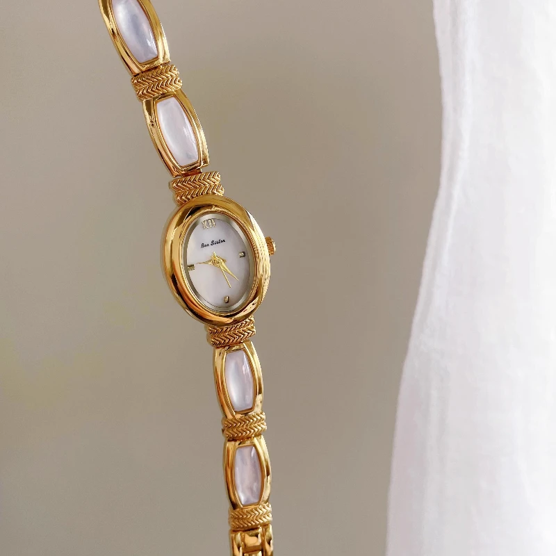 

Moonlight Fashion Premium Stainless Steel Bracelet Watch for Women Oval Small Dial Luxurious and Elegant Ladies' Timepiece Gift