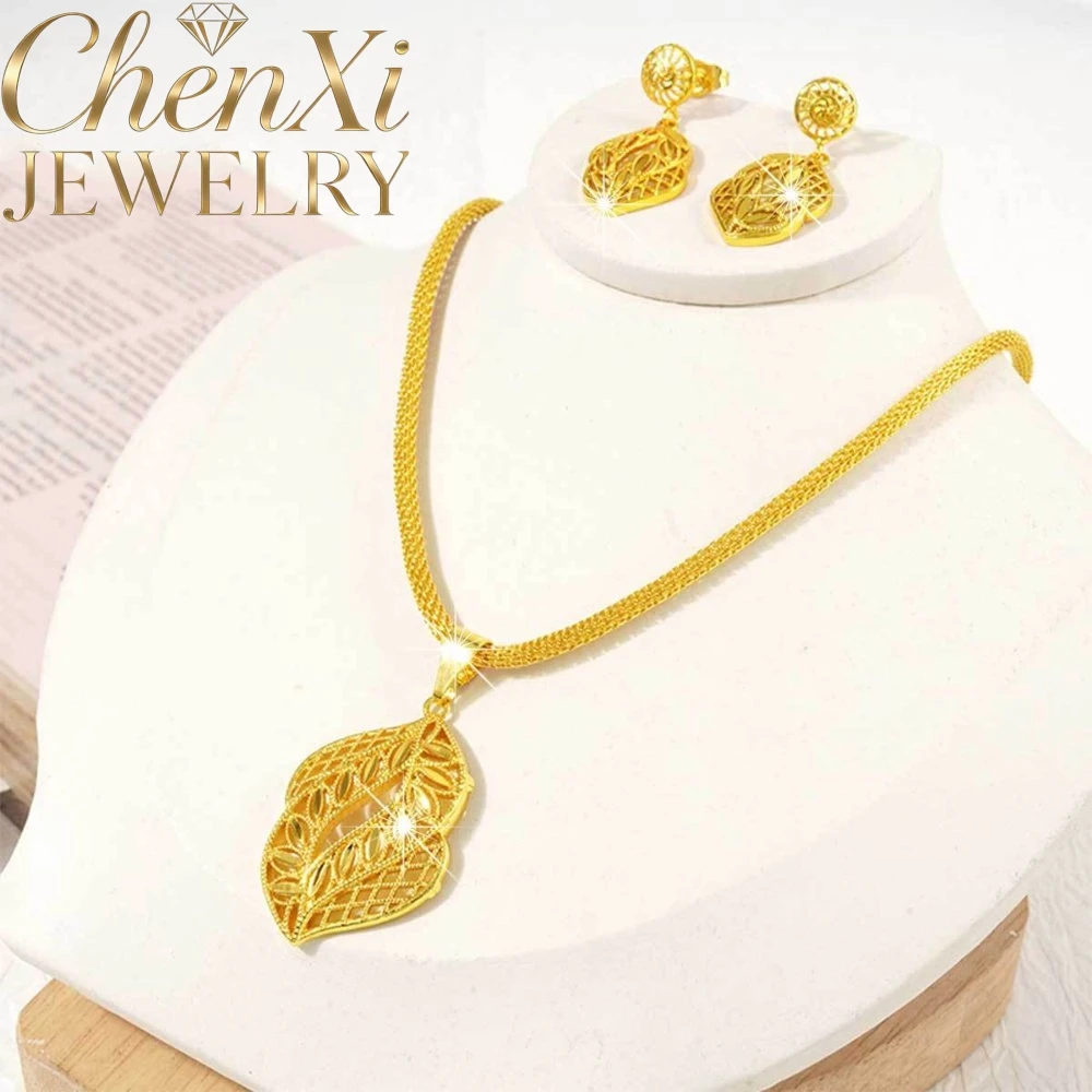 Sand Gold Leaf Openwork Pendant Delicate Nature Charms Elegant Accessory Daily Jewelry Unique Sexy Fine Exquisite Popular Gift