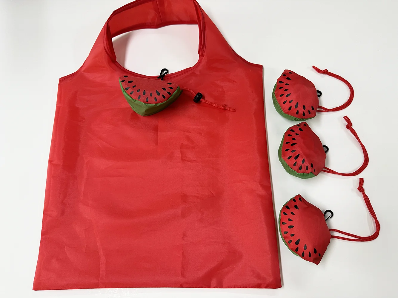 حقيبة تسوق بطيخ رائعة وقابلة لإعادة الاستخدام وسهلة الطي معاد تدويرها حقيبة فواكه بوليستر محمولة راقية للإعلان