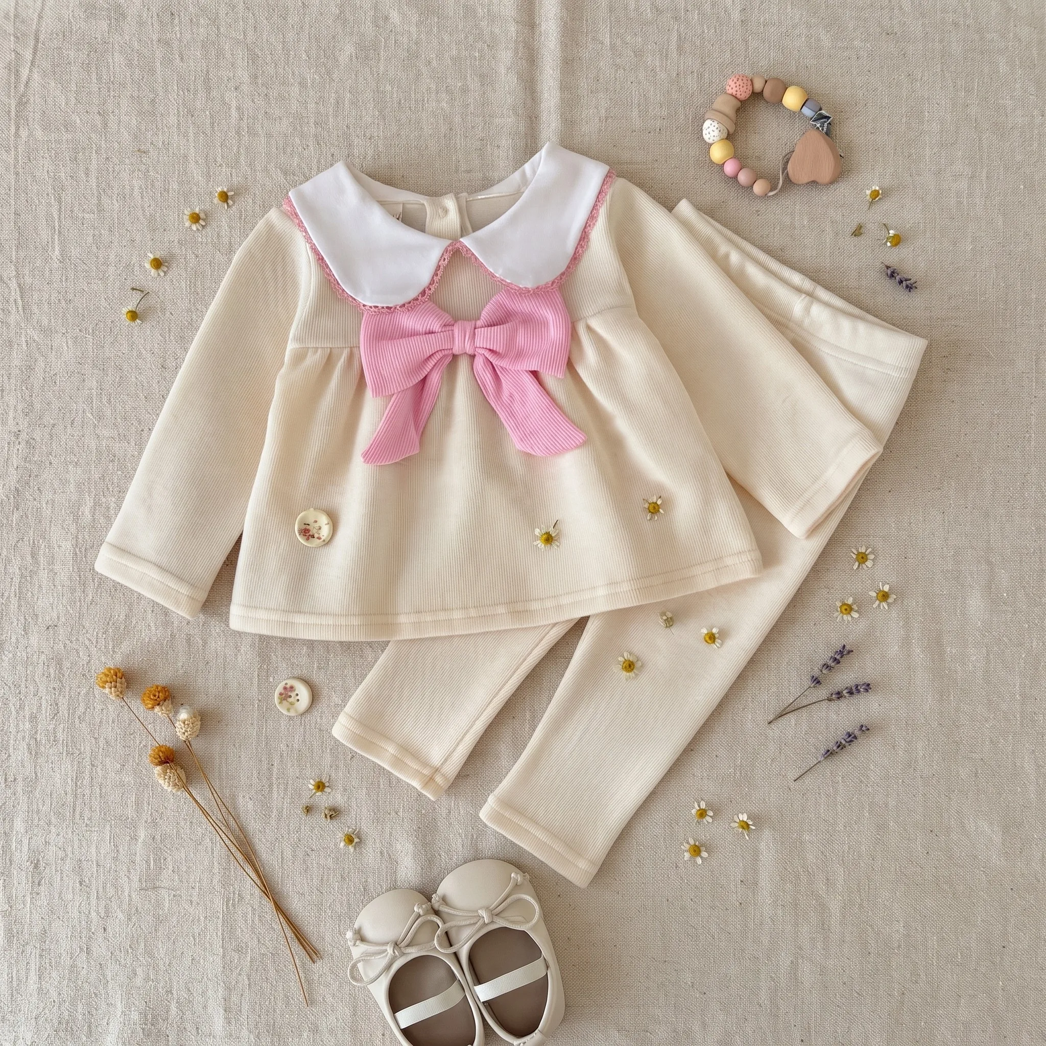 Baby Girls Peter‑Pan Collar Bow Long‑Sleeve Set, Infant Daisy Embroidery Top + Leggings Sweet 2Pcs Outfit