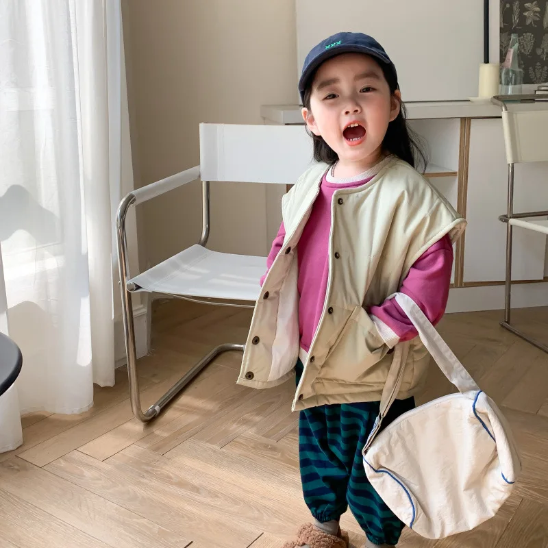

Boys and Girls Thickened Warm Vest Autumn Winter Outerwear Children's Vest Stylish Sleeveless Jacket Baby Sleeveless Jacket