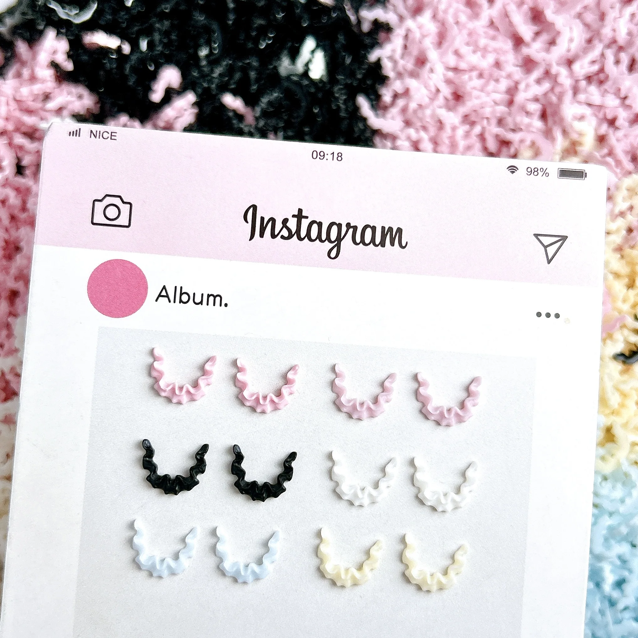 30 قطعة بلون الإبداعية تنورة الدانتيل مسمار السحر لينة الحلو الدانتيل الراتنج مسمار الفن زينة DIY بها بنفسك أجزاء الأظافر نمط عبق صغير