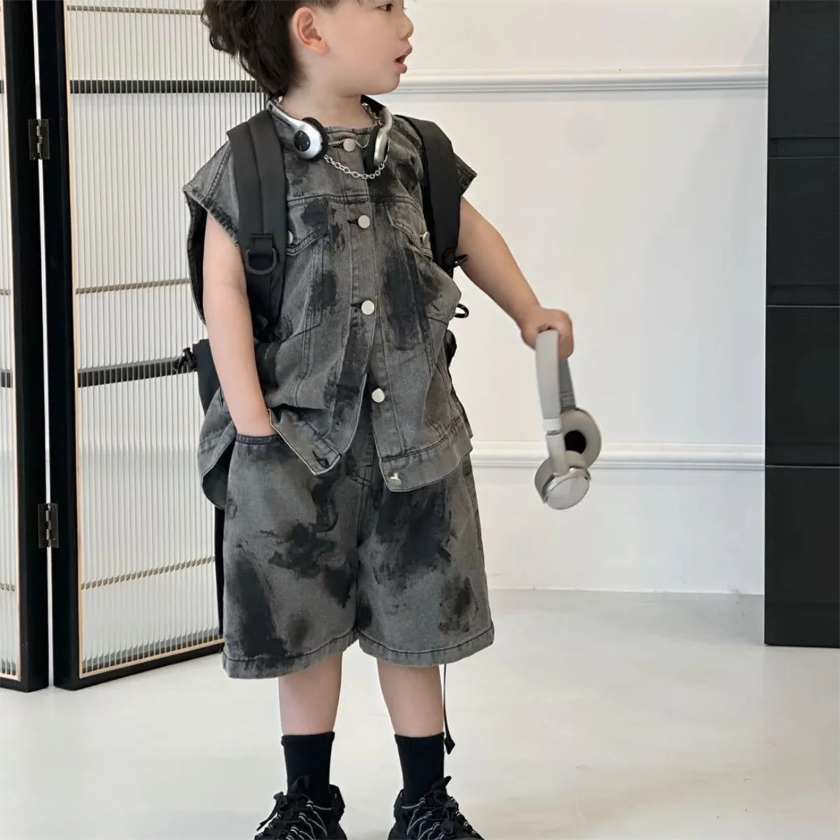 

Boys Casual Denim Two-Piece Set Summer Fashion Children's Outfit Top Shorts Ensemble