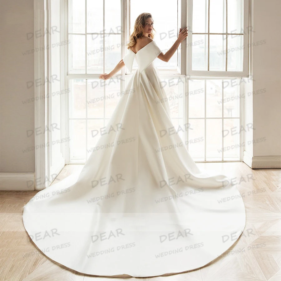 Simple A Line ชุดแต่งงานผู้หญิงเซ็กซี่ปิดไหล่แขนกุดจีบซาติน Elegant ชุดเจ้าสาว Vestidos De Novia ที่กําหนดเอง