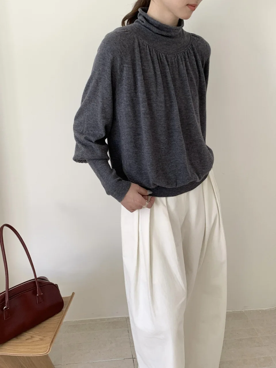 Fashionable Commuter Sweater Pleated Design Bat Sleeve Knitted Top Women's Loose Pile Collar Sweater Autumn and Winter New Style