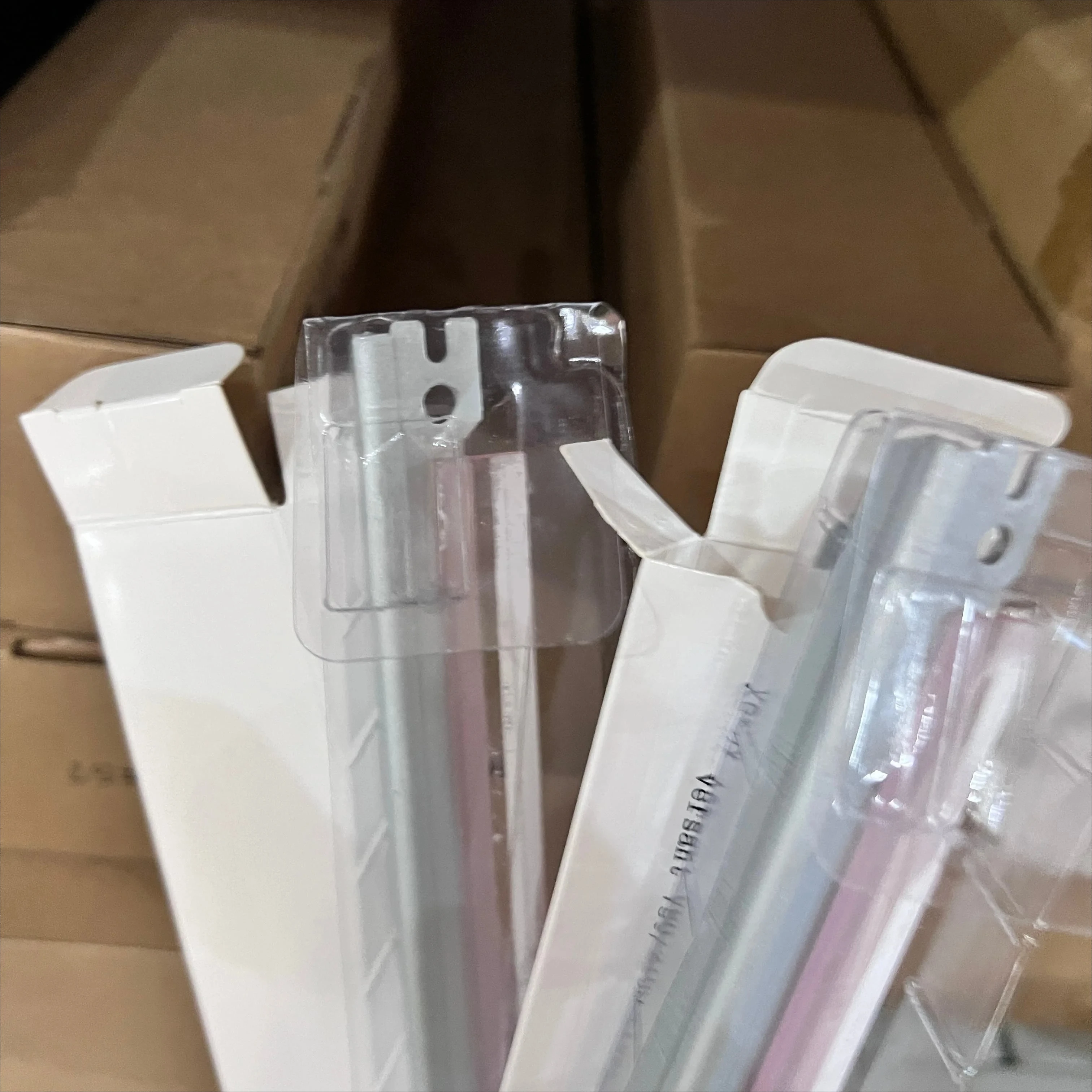 

4 лезвия для чистки барабана OEM V80 для копировального аппарата Xerox Versant 80 180 2100 3100 V80 V180 V2100 V3100 013R00674 013R00676