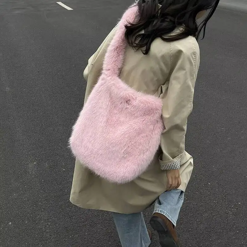 Faux Fur Slouchy Hobo Shoulder Bag with Plush Integrated Strap Large Capacity Fashion Handbag for Daily Casual Outfits