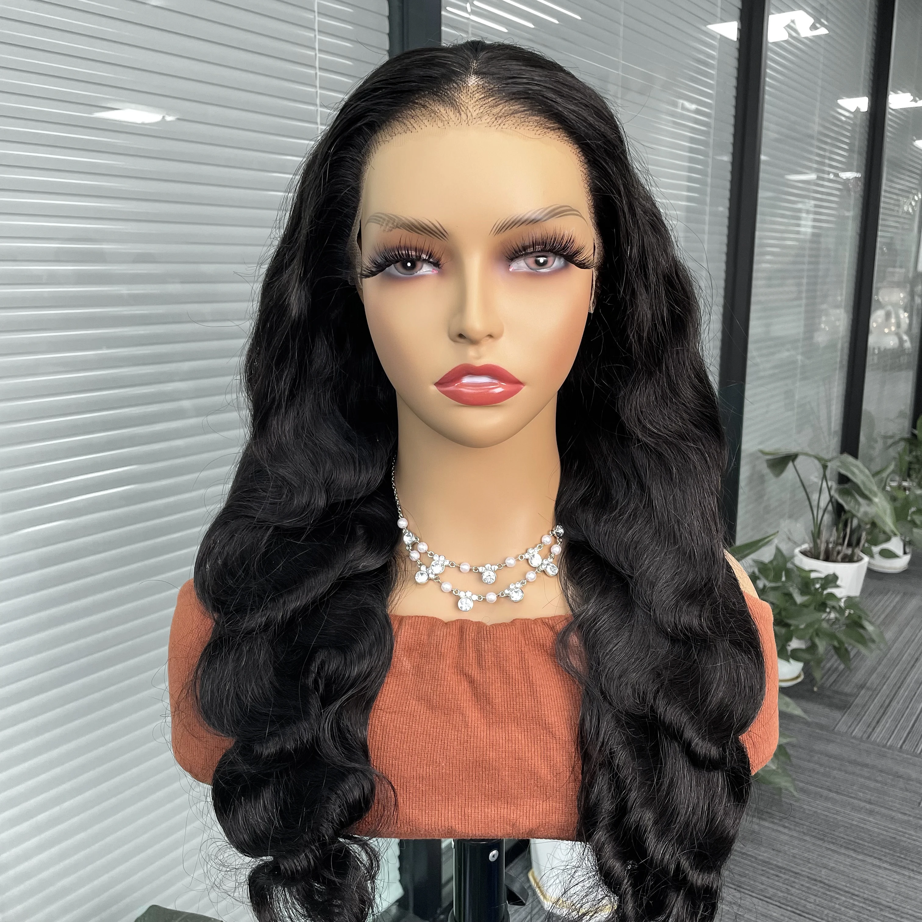 Glueless Body Wave 100% Human Hair Wig Pre Plucked Ready To Wear And Go For Women 13x6 Hd Natural Wave Lace Front Wigs On Sale