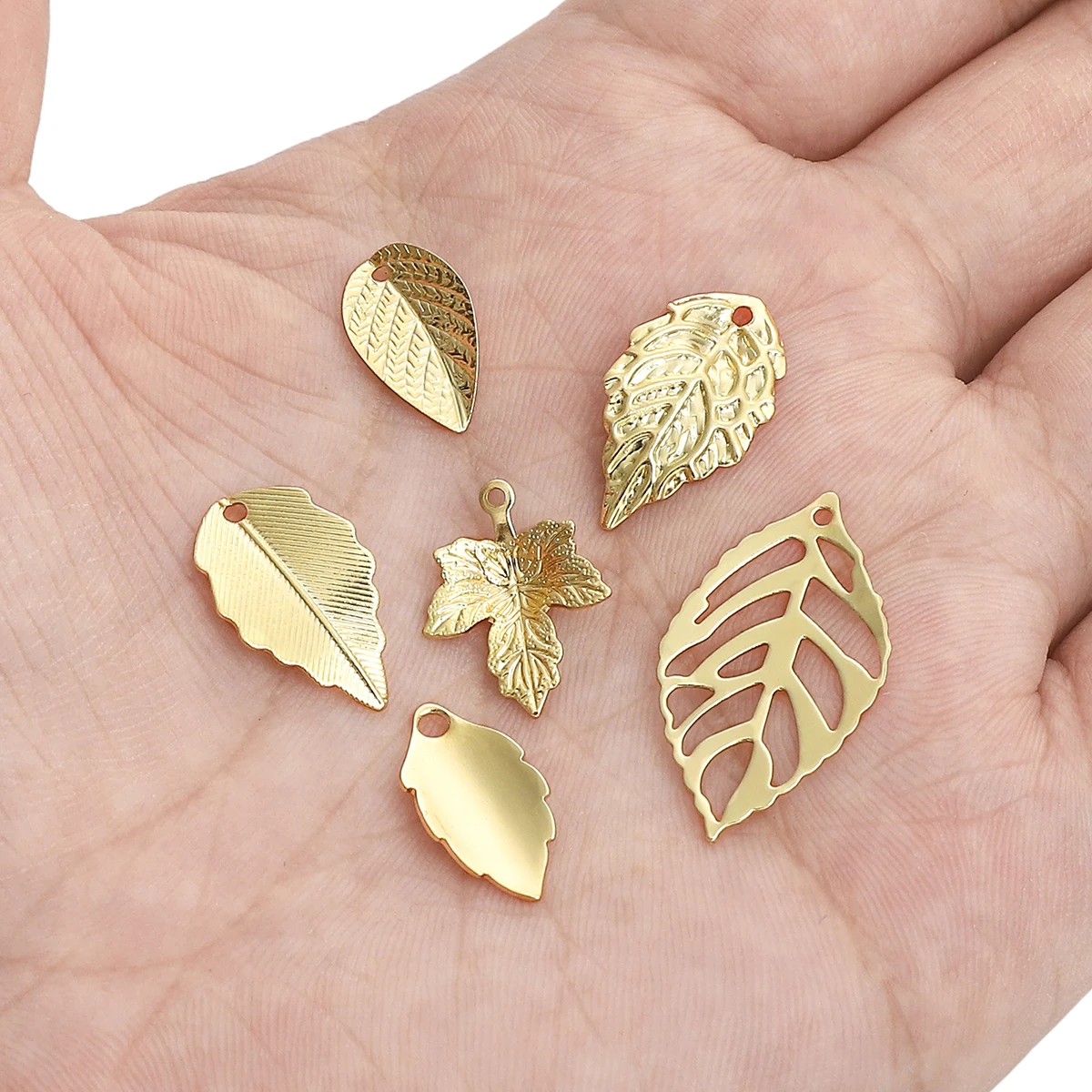 2pcs 14K Gold Plated Brass Plant Leaves Charm Pendants Charms for Earrning Bracelet Necklace DIY Jewelry Making Craft