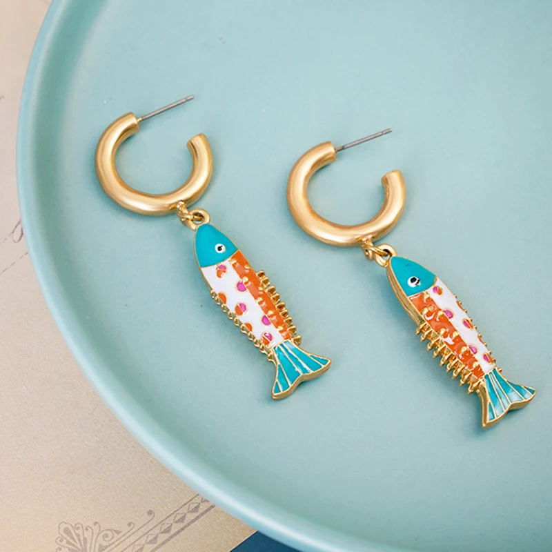 

Double C Fish Pendant Earrings Navy Blue Red Pepper Animal Ears Fashion for Women 2024 Colorful Jewellery Set