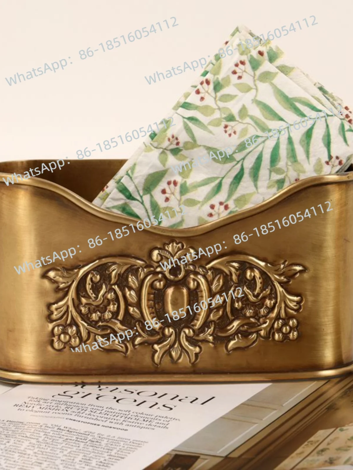 

Home Brass European Simple American Light Luxury Desktop Tissue Rack Retro Carved Storage Barrel Ornament