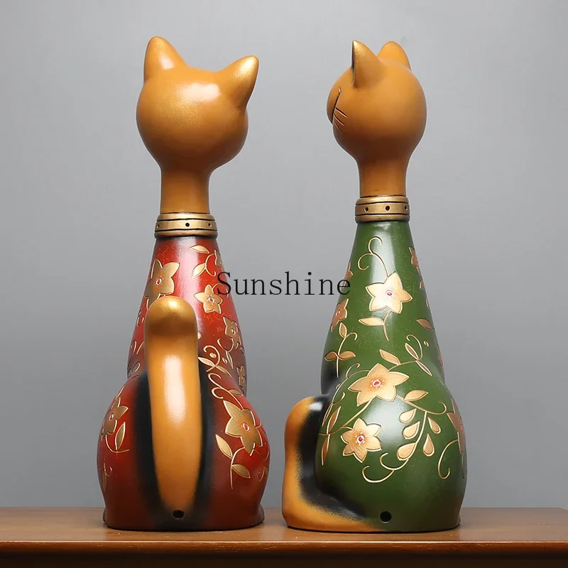 

Wedding gifts, ethnic minority style lucky cat ornaments, wine cabinet racks, decorative handicrafts