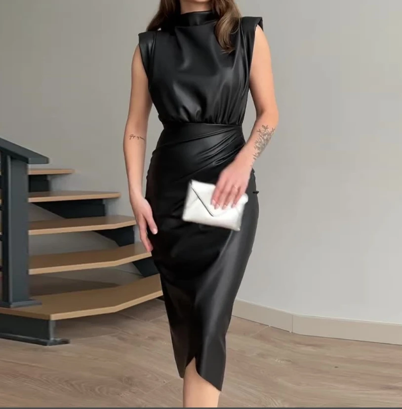 

Solid color sweet and spicy round neck sexy hip hugging leather skirt without sleeves