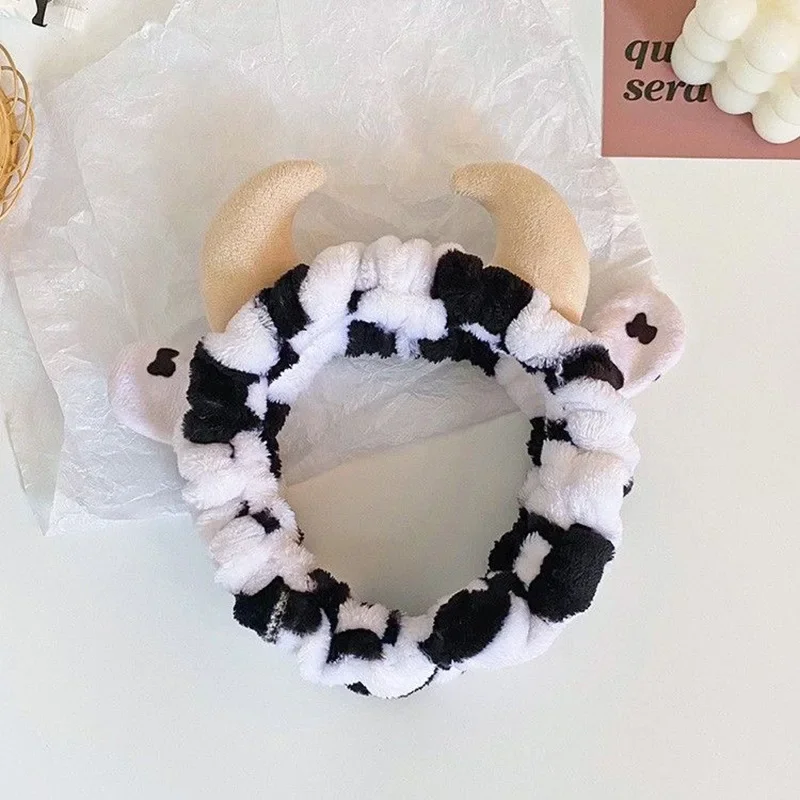 1-teiliges Plüsch-Haar-Accessoire-Set mit Kuhmuster für Herbst und Winter, weiches, hautfreundliches Make-up, Heimkleidung, Hautpflege – Detail 12