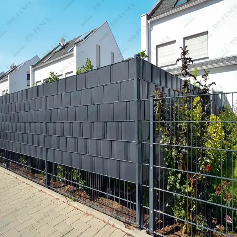 Fencing Supplies Garden Decoration House Security Double Wire Mesh Fence Galvanized Steel Privacy Fence Panels for Garden