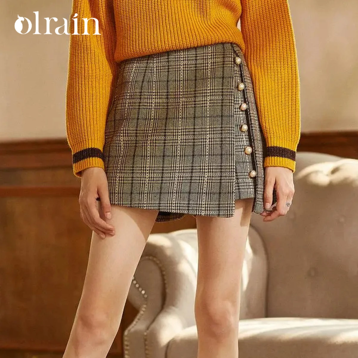 

OLrain 2025 Autumn Women's New Waist British Style Split Irregular Plaid Trousers Skirt Women's Woolen Shorts 8QKA13360