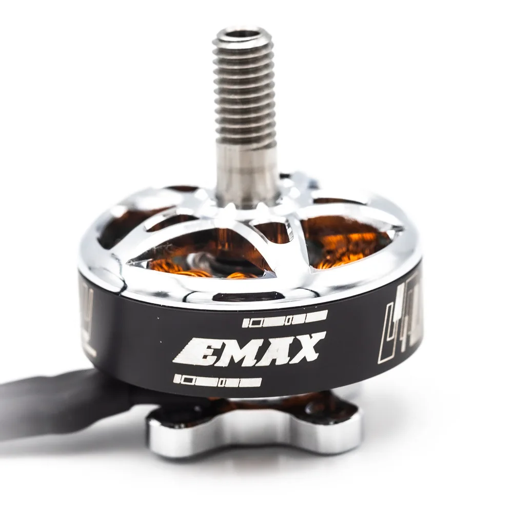 EMAX RSIII 2207 RSIII 2306 Motor sem escova 3-6S 1800KV 2100KV / 3-4S 2500KV para hélice de 5-5,5 POLEGADAS FPV Racing Quadcopter