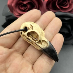 3D Goth Raven Skull Necklace Resin Replica Raven Magpie Crow Gothic Gift Halloween Raven Skull Necklace