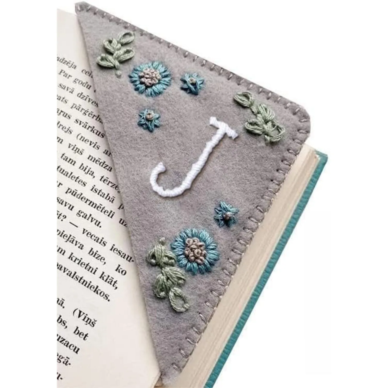 Personalized hand embroidered corner bookmarks, unique lovely floral alphabet embroidery bookmark accessories for book lovers