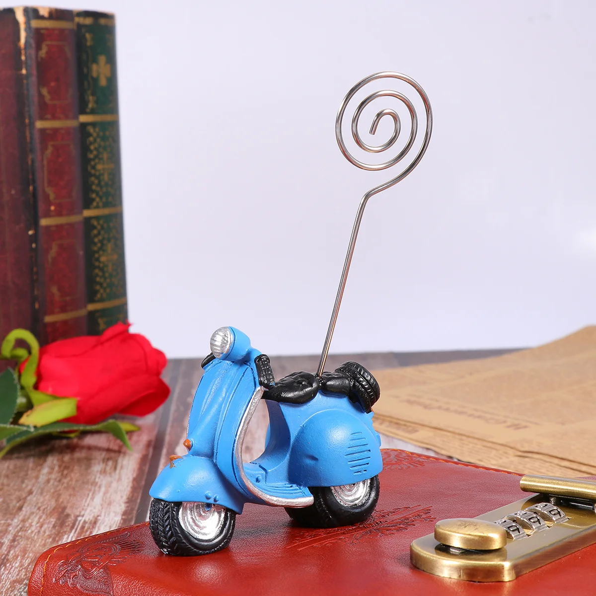 

1Pcs Resin Desktop Photo Clip Electric Car Shape Holder for Wedding Party Birthday Shower Decorations Holders