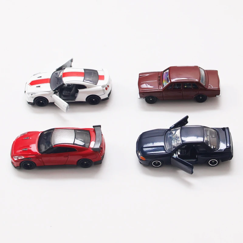 TAKARA TOMYC 50e édition des travailleurs GT-R sourire voiture Set 399100 alliage moulé sous pression modèle de voiture de simulation, jouets pour garçons, cadeaux pour enfants