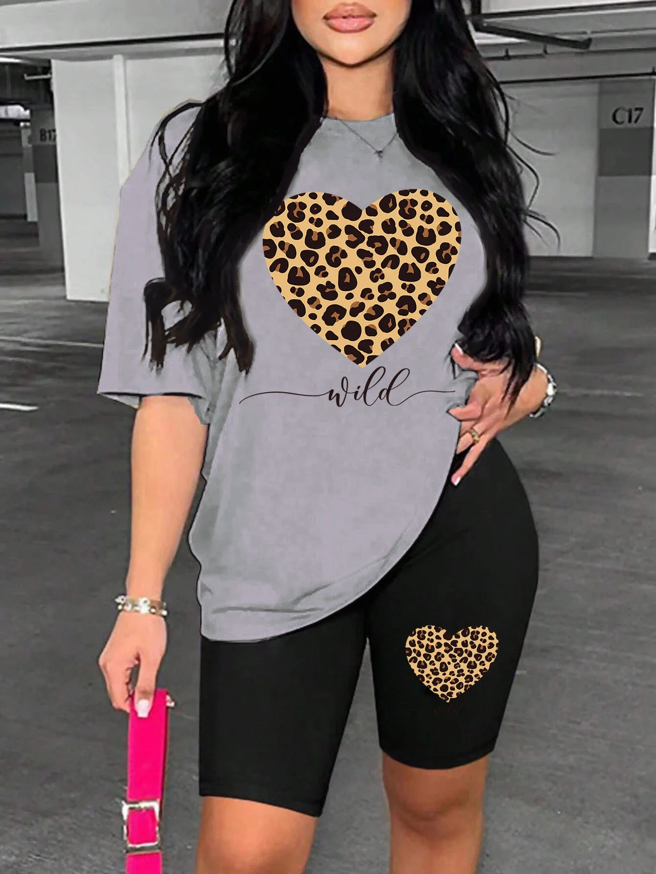 

Leopard Heart Pattern Printing Shorts Sets Fashion Cartoon Women'S Two Piece Set Breathable Comfortable Short Sleeved Shorts Set