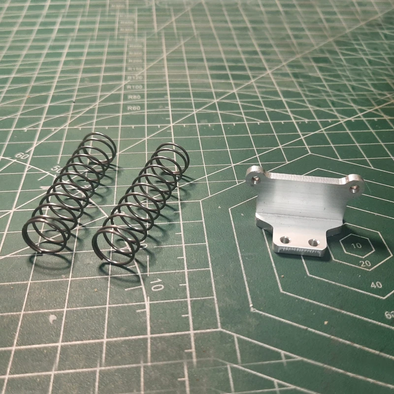 

Комплект передних вертикальных кронштейнов для амортизаторов WLtoys 12428/429, модель радиоуправляемой машины, Т-образная подставка из алюминиевого сплава с пружинами, детали для самостоятельной модернизации