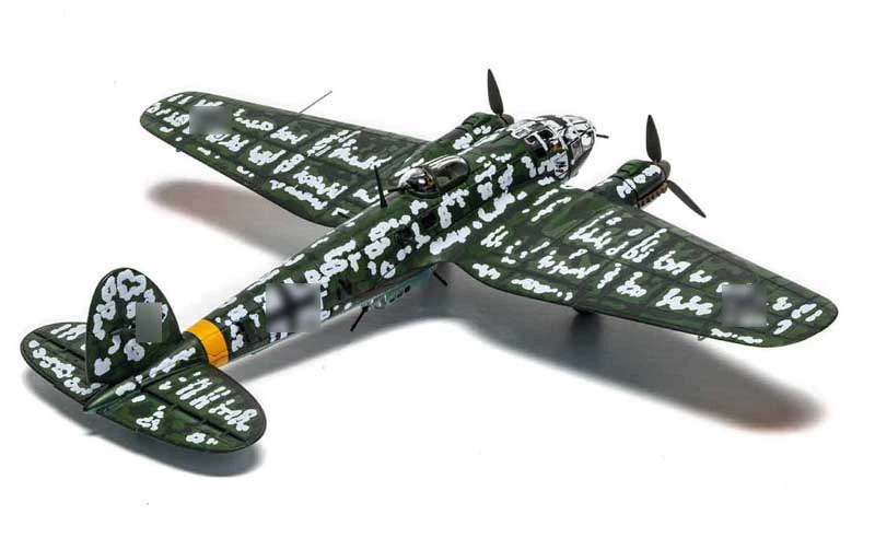 Fine 1/72 AA33718 German He111 bomber model  Barbarossa 1941  Alloy collection model