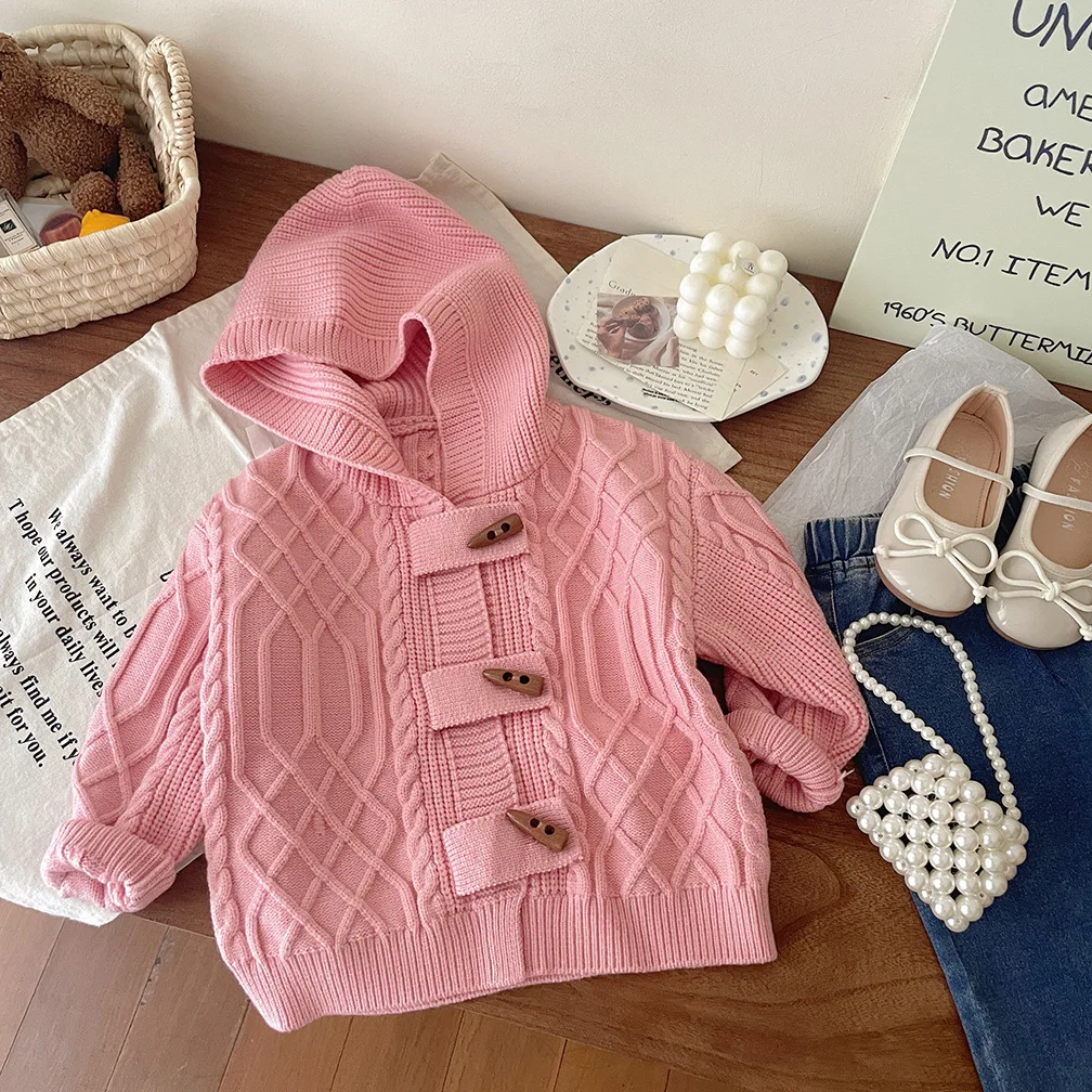 Girls' Autumn and Winter Sweater Children's Fashion Cow Horn Buckle Hooded Top Girls' Cardigan Children's Knitted Sweater