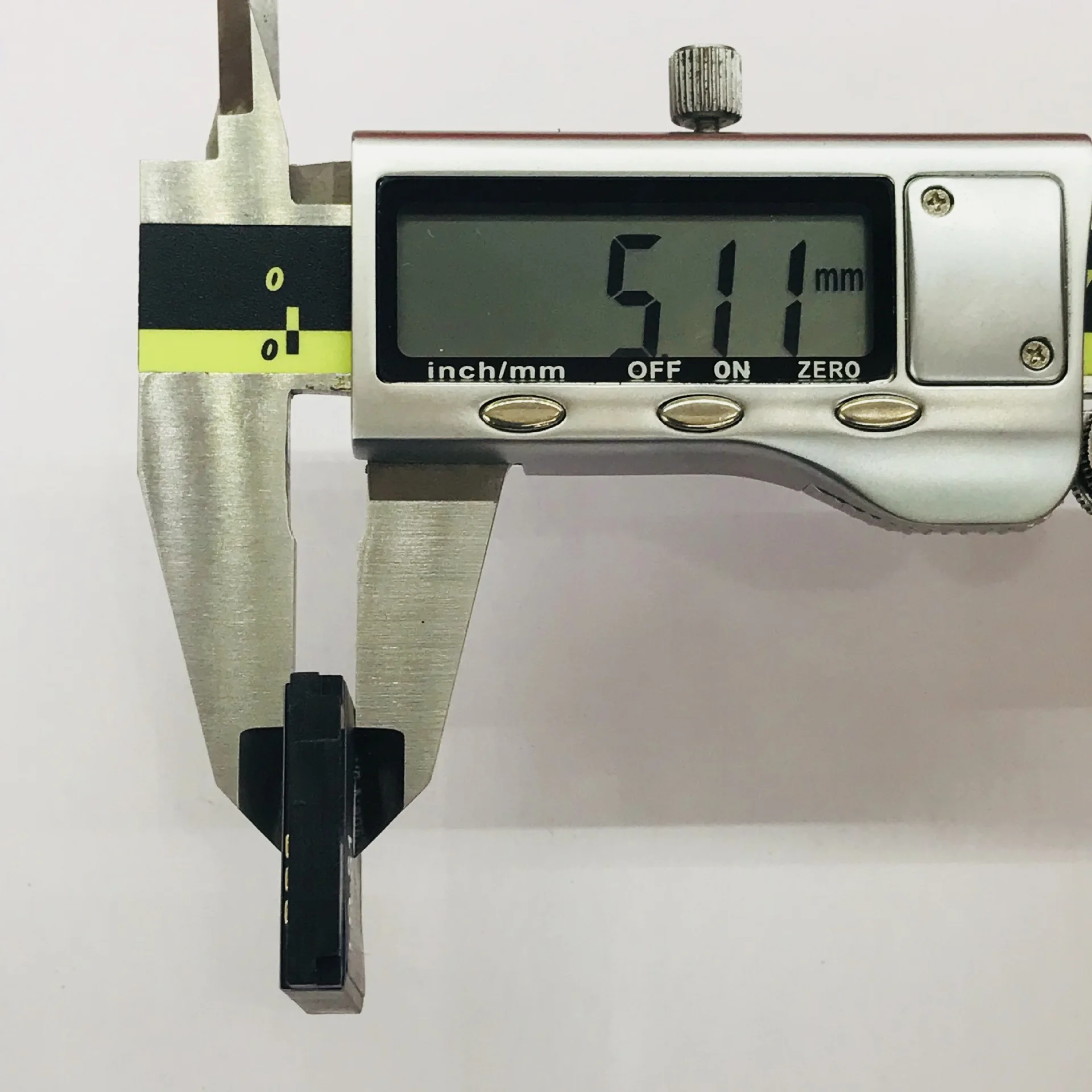 Factory direct selling children's smart watch battery LQ-S1 380mah universal battery 3.7V polymer lithium battery